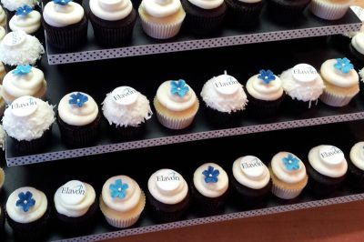 Toronto Cupcakes Corporate events display
